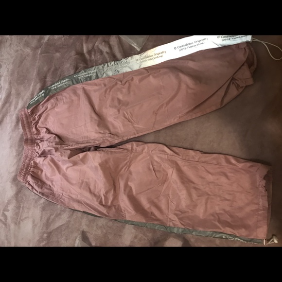 Reflective bottoms - Picture 4 of 5